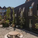 Man Met Bril Koffie Отель