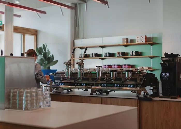 Man Met Bril Koffie Hotel Róterdam