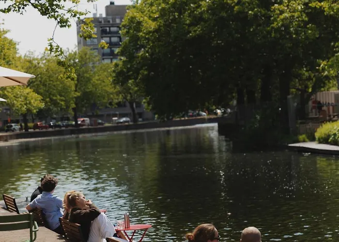 Man Met Bril Koffie Róterdam