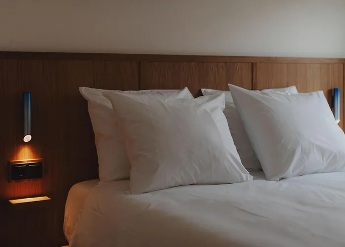 Hotel Man Met Bril Koffie