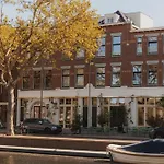 Man Met Bril Koffie Hotel Rotterdam