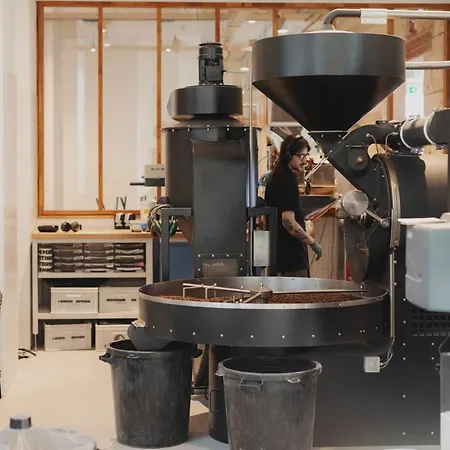 Man Met Bril Koffie *