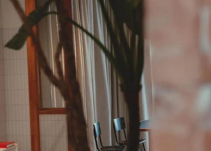 Szálloda Man Met Bril Koffie *